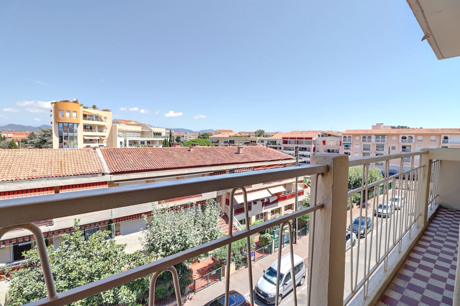 Photo 3 : Appartement 3 pièces 61 m² – au calme